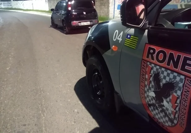 Veículo roubado que foi recuperado pela PM