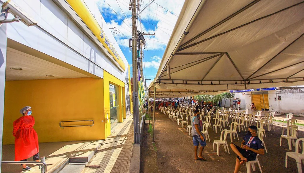 Tendas foram instaladas