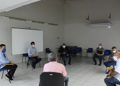 Reunião aconteceu nessa segunda-feira (18)