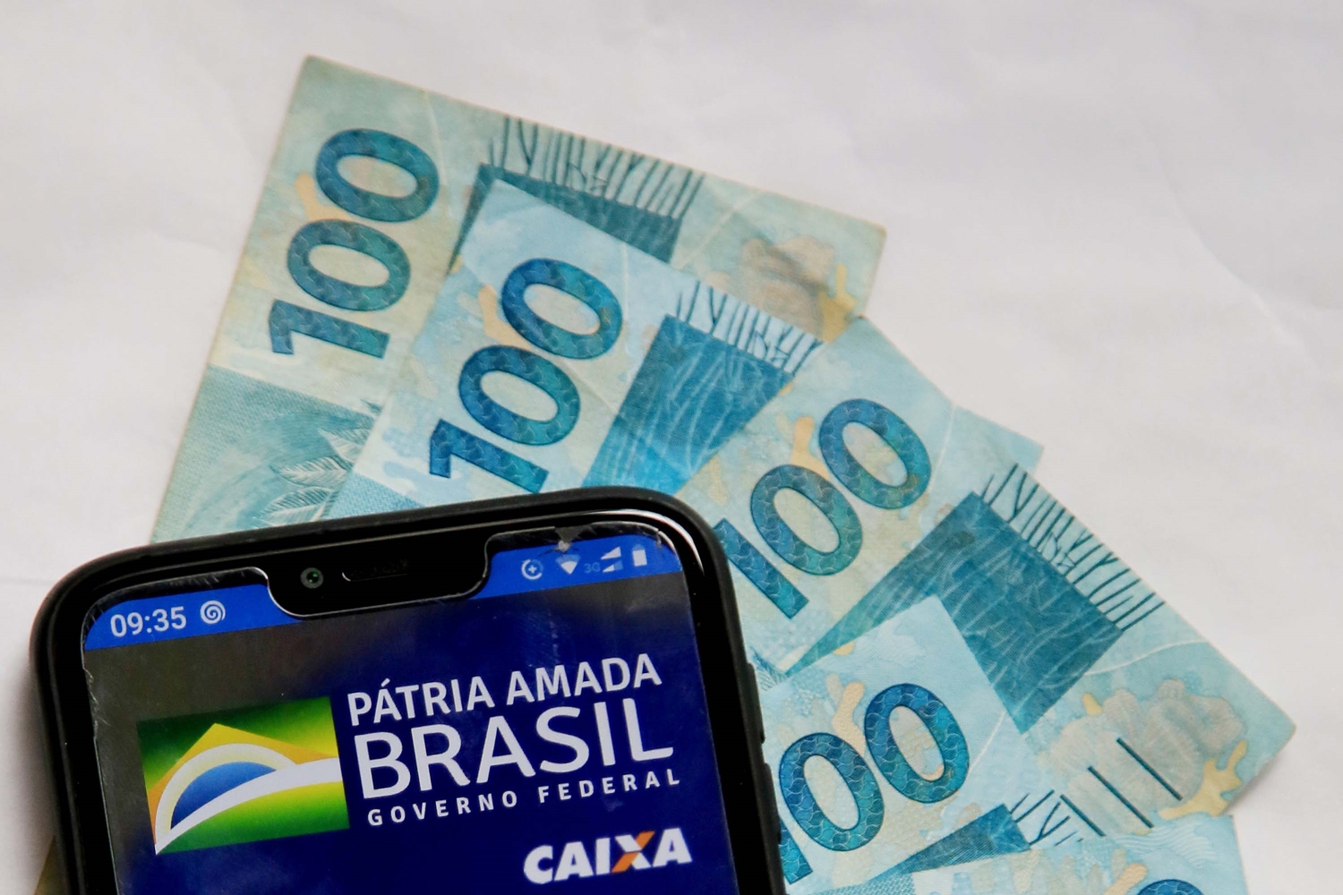 Auxílio Emergencial