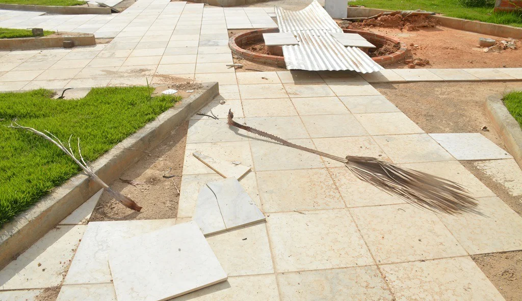 Abandono da praça é total
