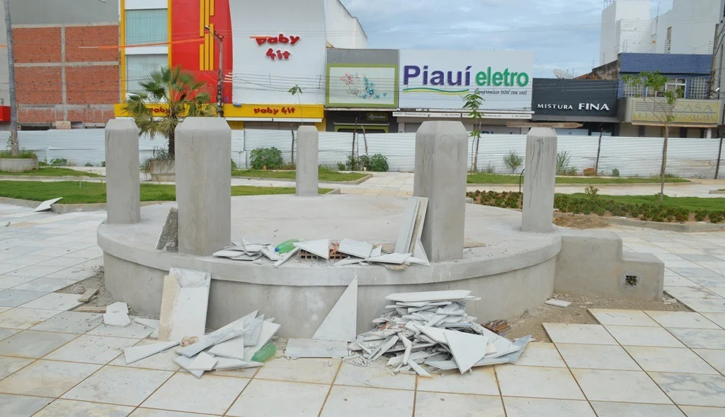 Coreto não foi concluído