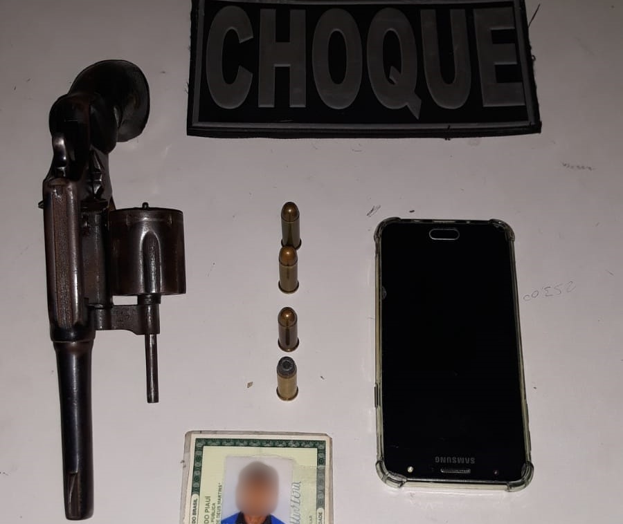 Polícia Militar apreende arma de fogo no bairro São João