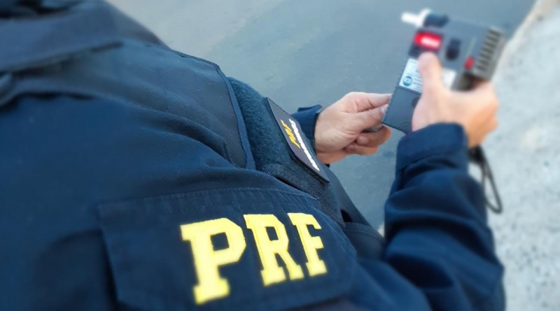 Teste de alcoolemia realizado pela PRF