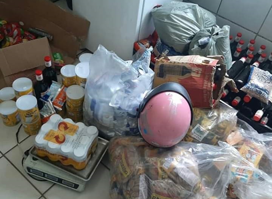 Material encontrado no interior do veículo