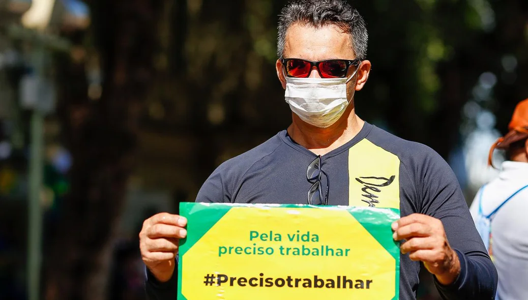Demóstenes Ribeiro pede reabertura das academias