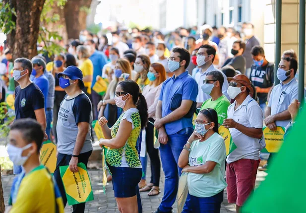 Empresários pedem reabertura do comércio em Teresina