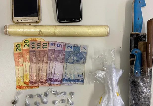Material apreendido pela polícia