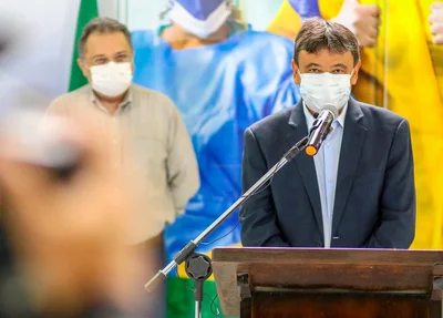 Wellington Dias em discurso