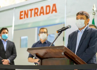 Wellington Dias inaugura hospital de campanha