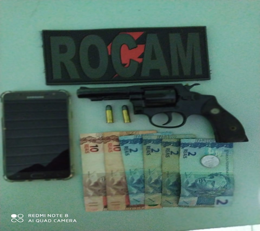 Arma apreendida com o acusado