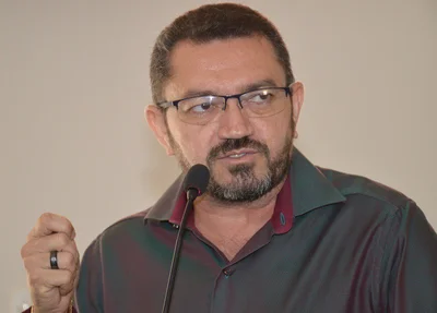 Padre Walmir responde ação por demitir contratados