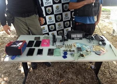 Material apreendido pela Força Tarefa no bairro Areias