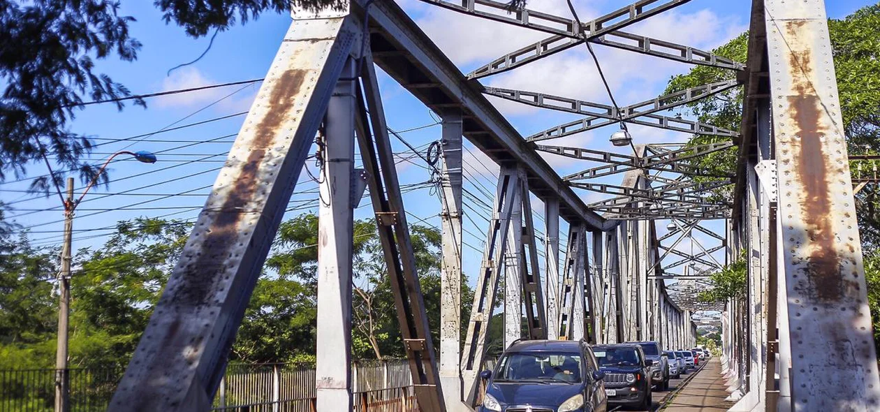 Ponte Metálica está com fluxo livre 