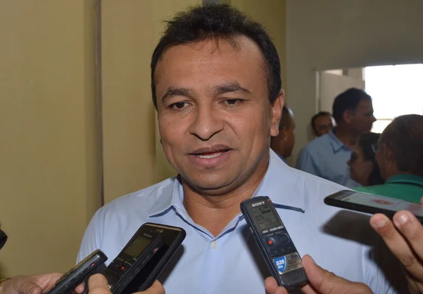 Deputado Fábio Abreu não cumpre promessa feita a picoenses