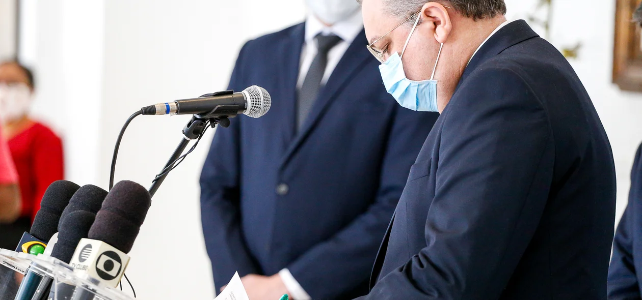 Florentino Neto realiza assinatura do Programa PRO Piauí