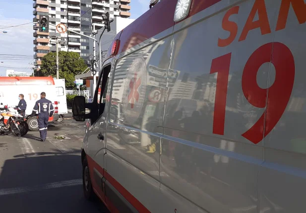 Colisão entre veículos deixa quatro feridos na Jóquei Clube