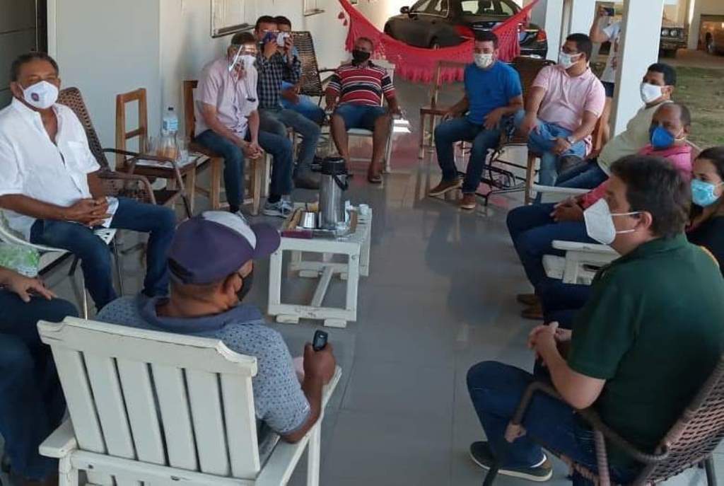 Encontro foi na residência do ex-prefeito Gil Paraibano