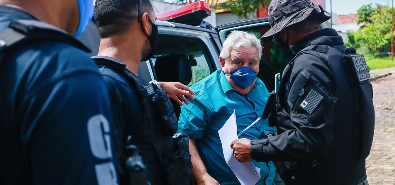 Francisco Barreto chega ao IML