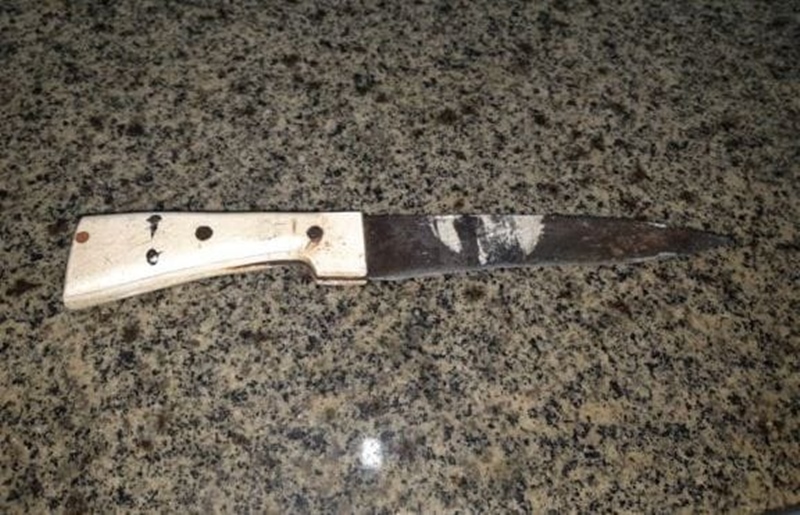 Faca utilizada no crime