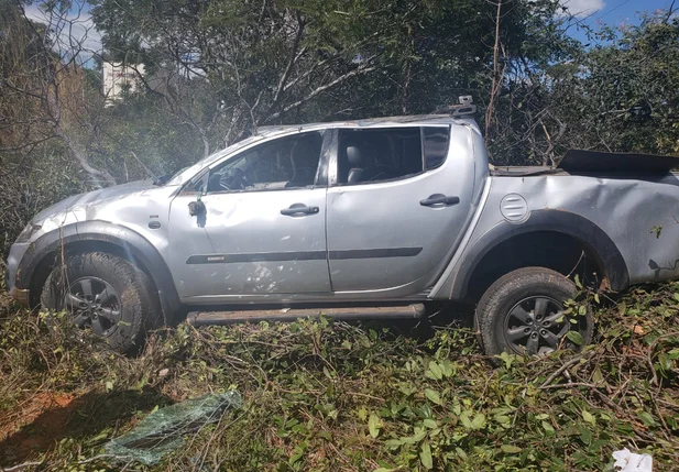 Motorista perde o controle do carro e morre após acidente.
