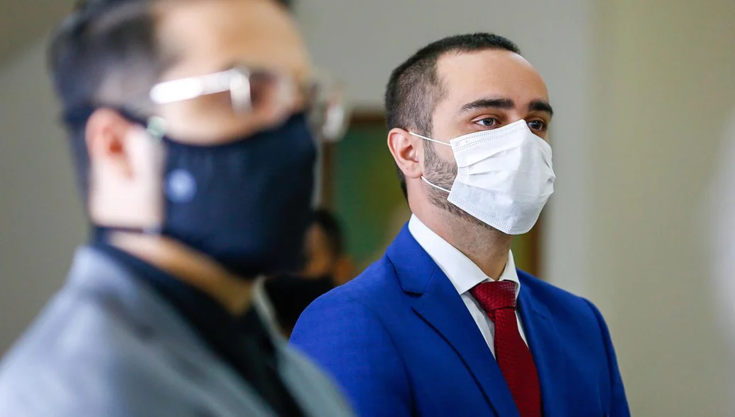Advogado João neto ao lado de Rony Torres 