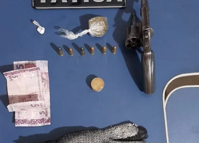 Objetos encontrados com o acusado