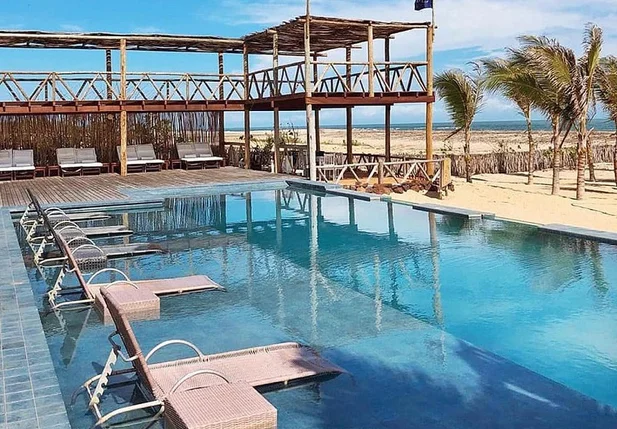 O luxuoso resort fica localizado no povoado Barrinha, região de Barra Grande
