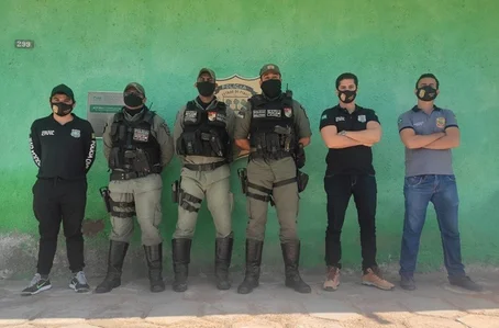 Equipes que participaram da operação policial
