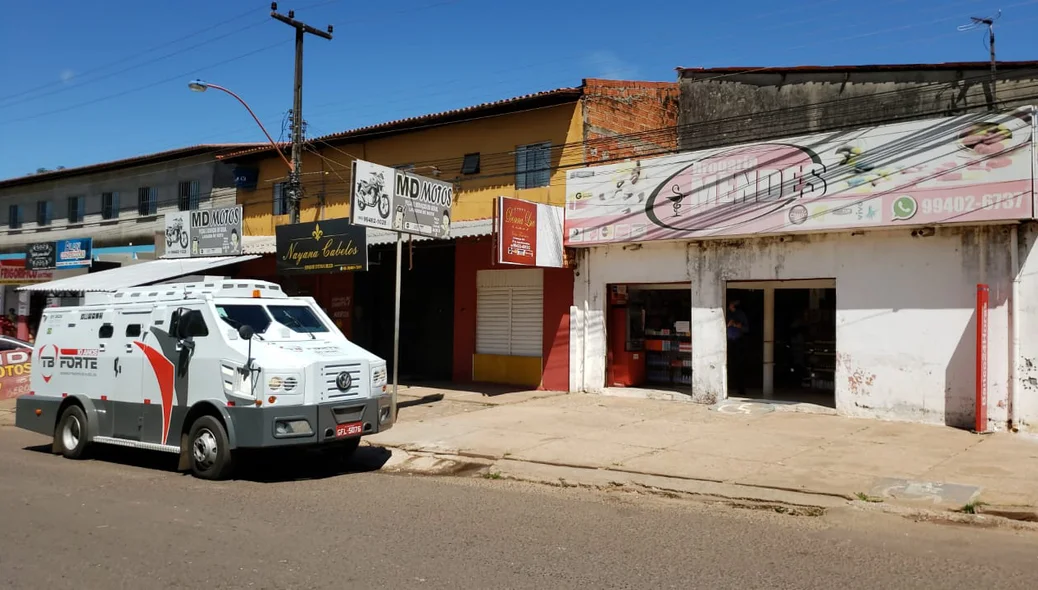 Criminosos tentam roubar carro-forte na zona leste de Teresina