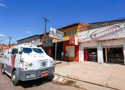 Criminosos tentaram roubar carro-forte na zona leste 