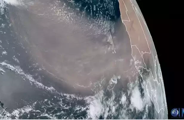 Nuvem de poeira vista pelo satélite