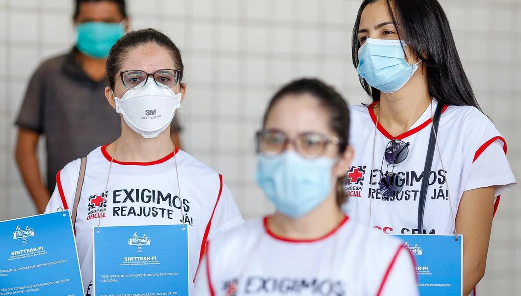 Profissionais de saúde em protesto