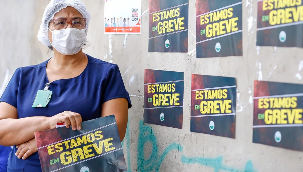 Profissional de saúde protesta no HGV