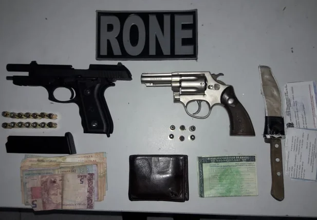 Armas apreendidas pelo RONE