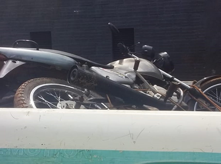 Motocicleta recuperada pela Polícia Militar