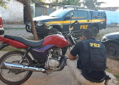 Mulher de 26 anos é presa acusada de receptação na BR 343