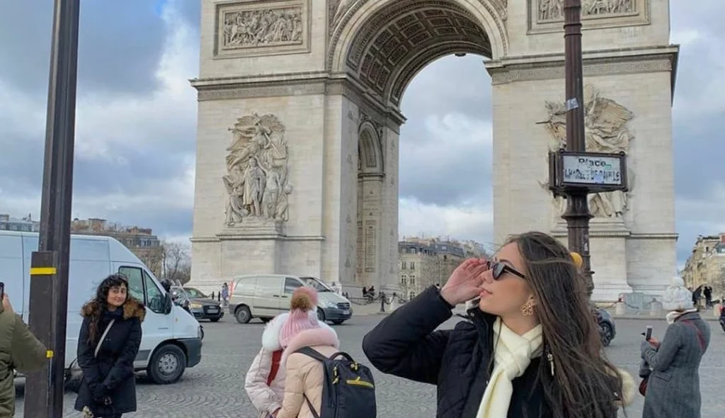 Fernanda Gomes em Paris, na França