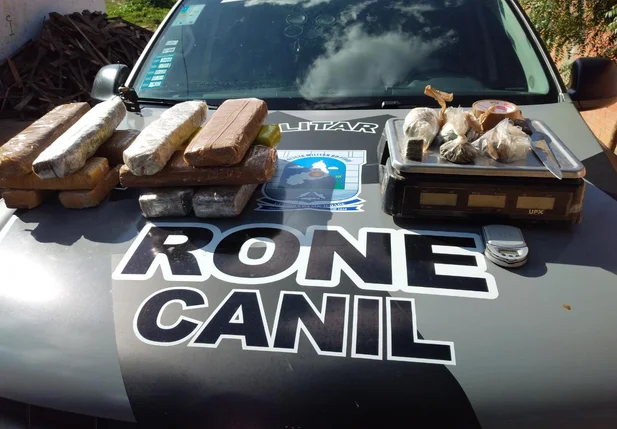 Polícia Militar apreende 12kg de maconha na Vila Irmã Dulce