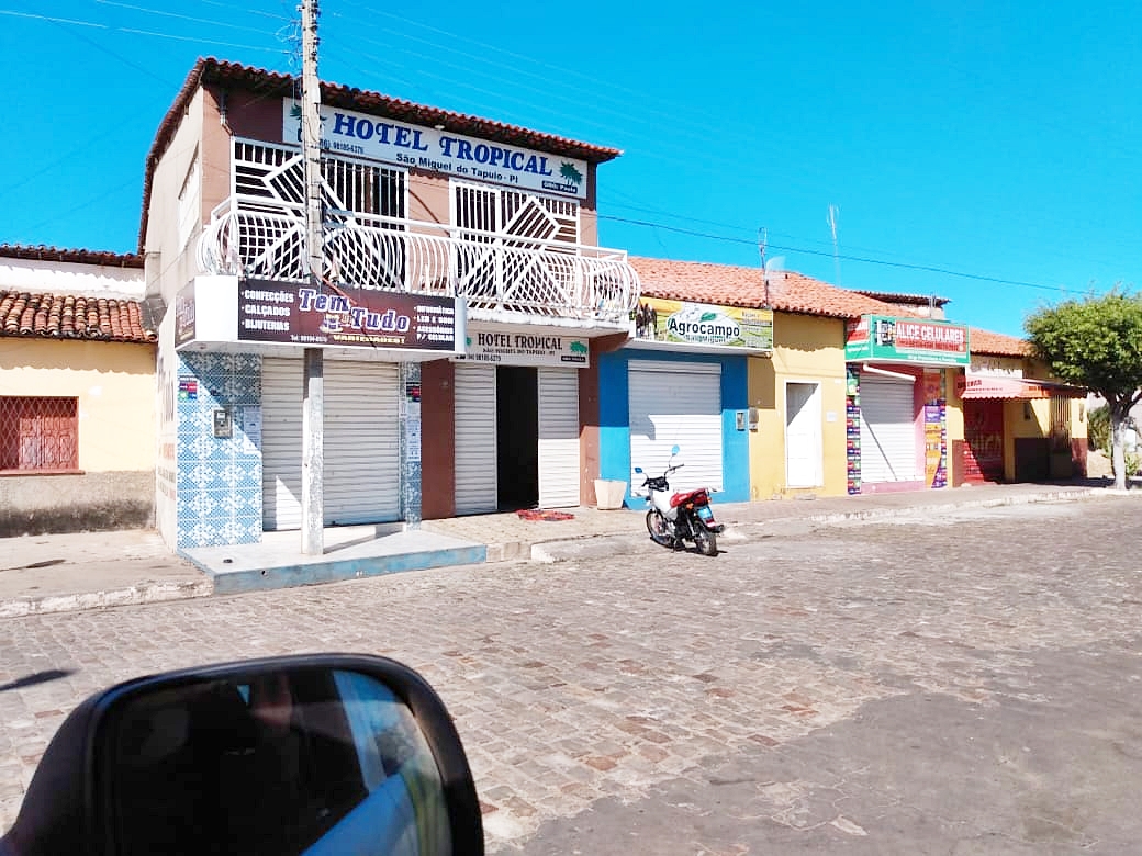 Comércio em São Miguel do Tapuio