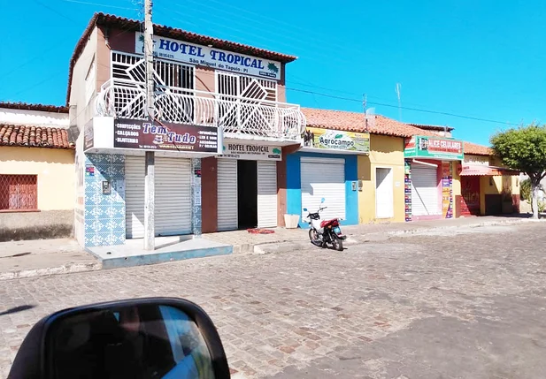 Comércio em São Miguel do Tapuio
