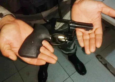 Arma apreendida pela PM