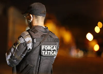 Policial militar no local do delito