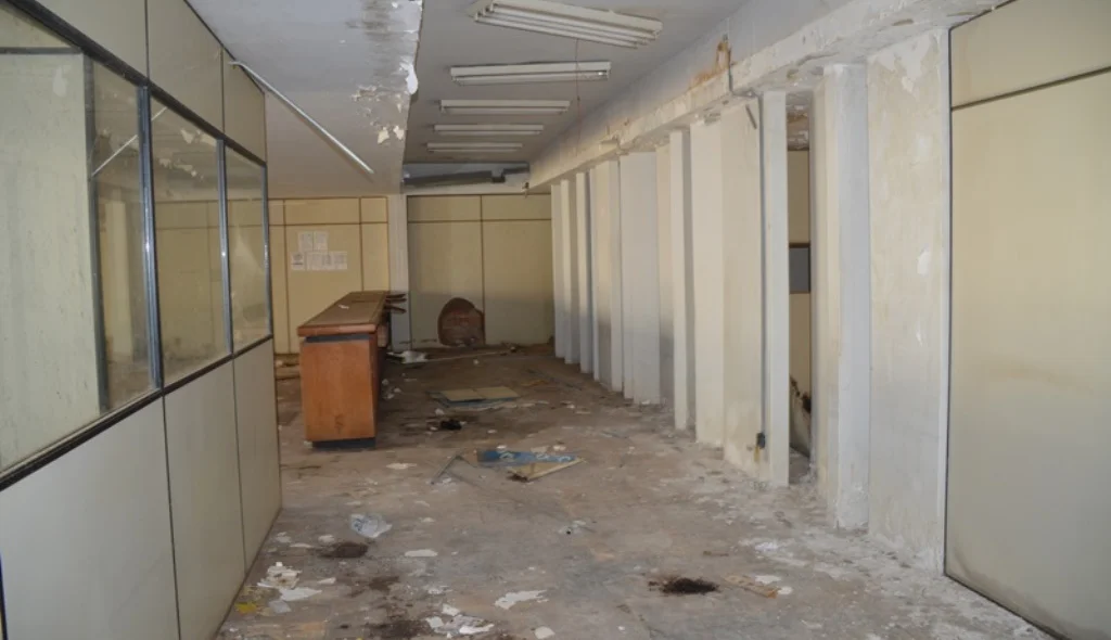 Antiga agência do Bep em Picos abandonada