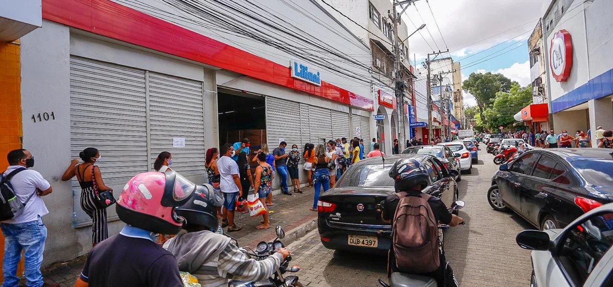 Grande movimentação no centro de Teresina