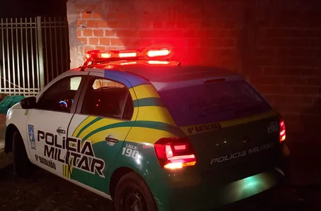 Viatura do 6º Batalhão da Polícia Militar