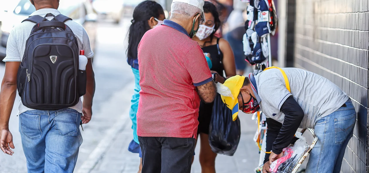 Vendedor ambulante na Rua Rui Barbosa