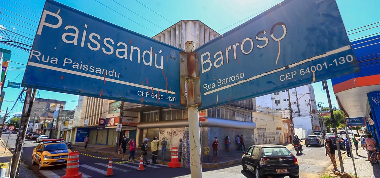 Ruas Paissandú e Barroso 