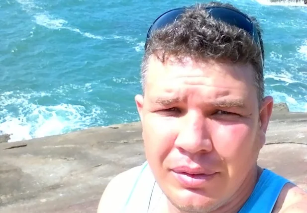 Auxiliar de produção, Daniel dos Santos