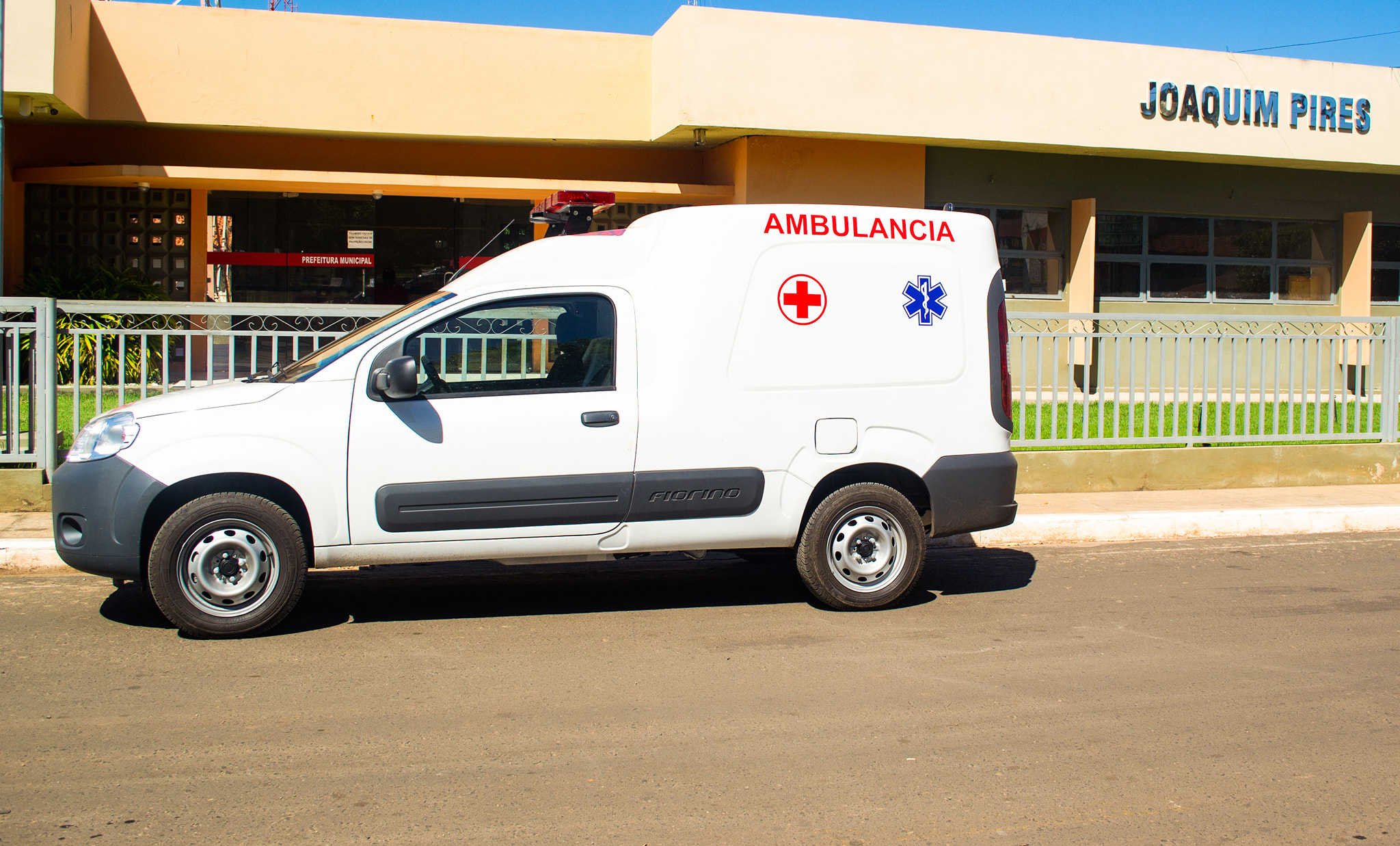Prefeitura de Joaquim Pires adquire ambulância para o combate a covid-19